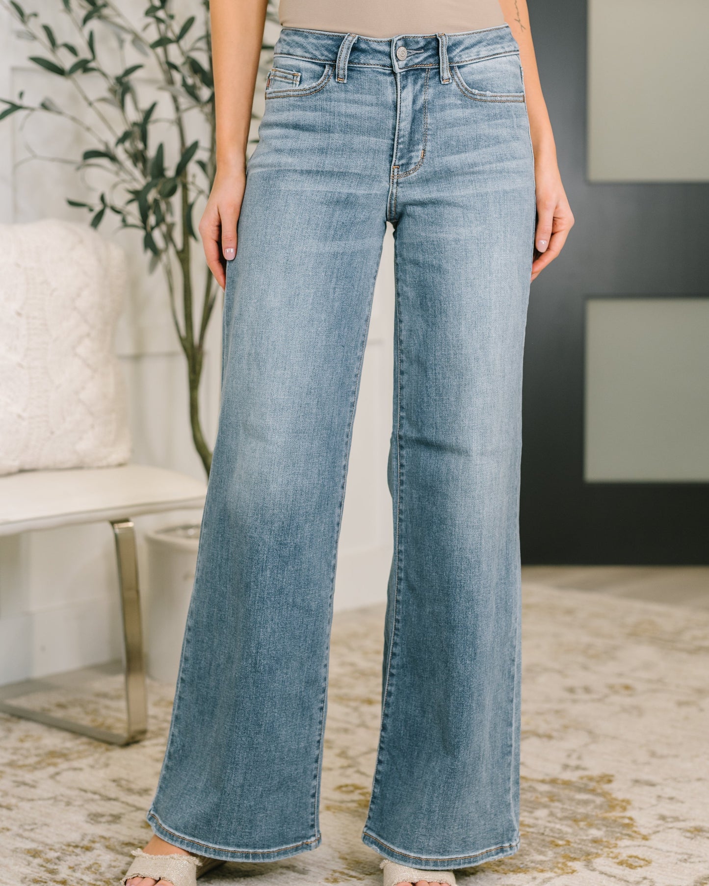 Adrian Mid Rise Retro Wide Leg