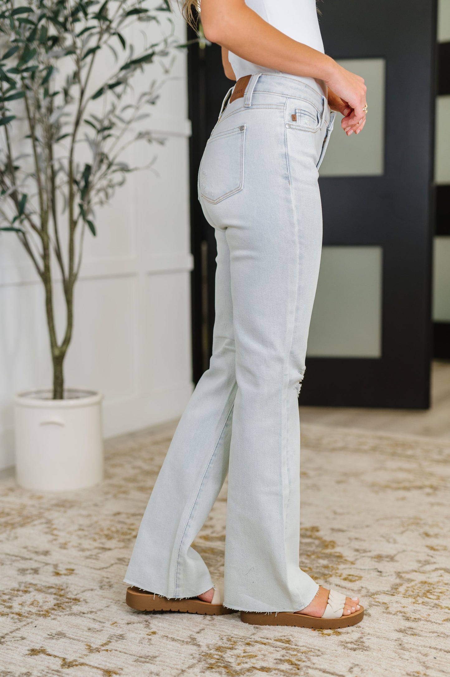 Judy Blue Alyse Mid Rise Destroy & Fray Hem Bootcut