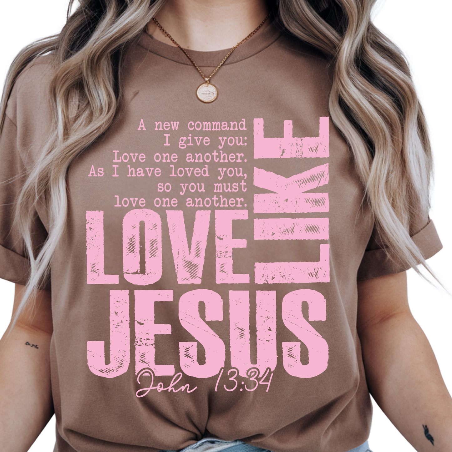 Love Like Jesus Graphic Tee – Faith-Inspired Christian Shirt