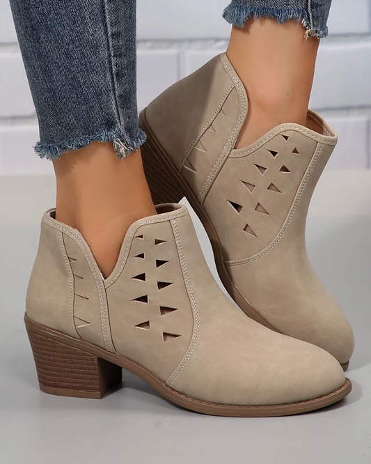 SUEDE POINTED TOE HEELED ANKLE BOOTS RTS